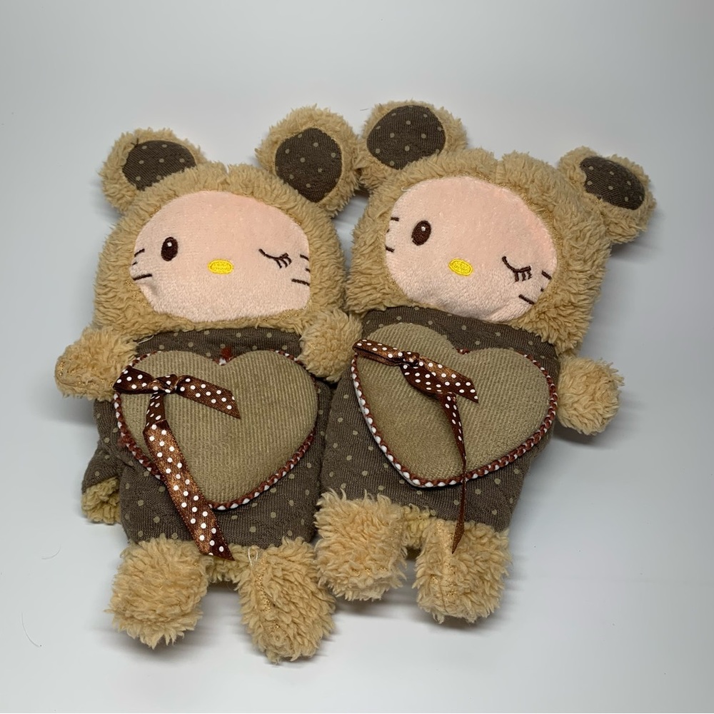 Hello Kitty RARE HTF mittens BROWN BEAR FUZZY KAWAII